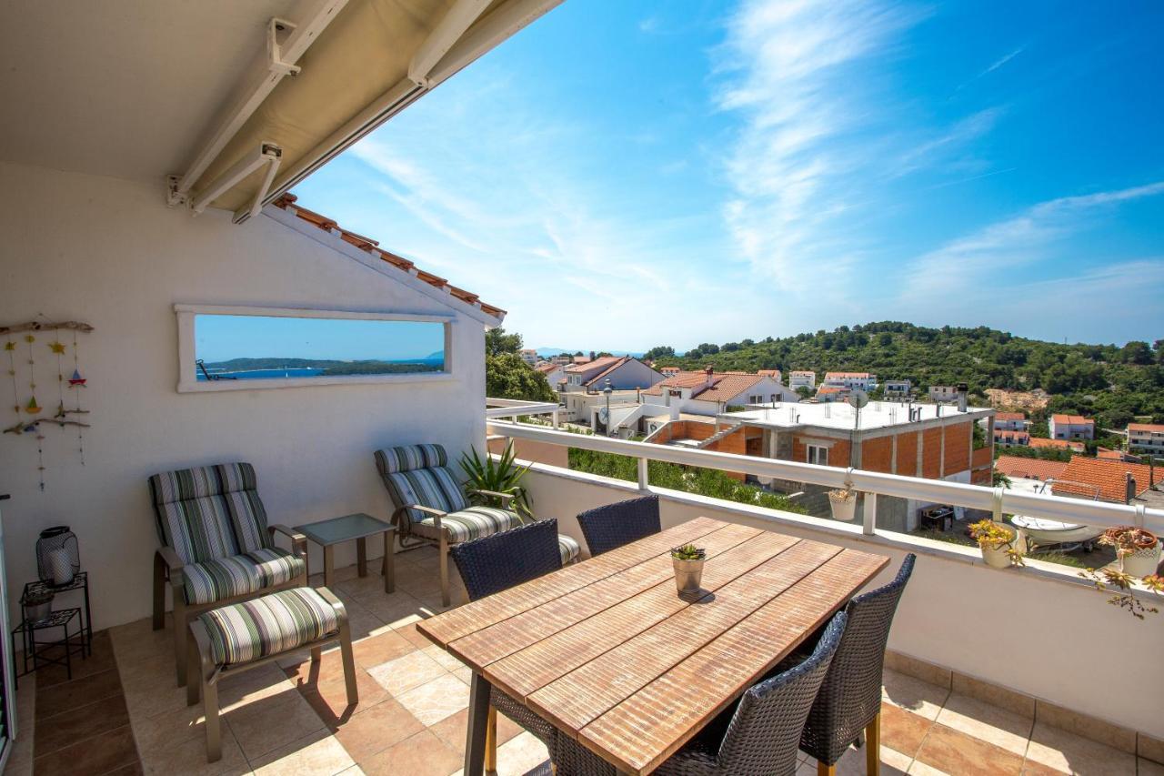 Peaceful apartment with beautiful view Hvar Town Exterior foto